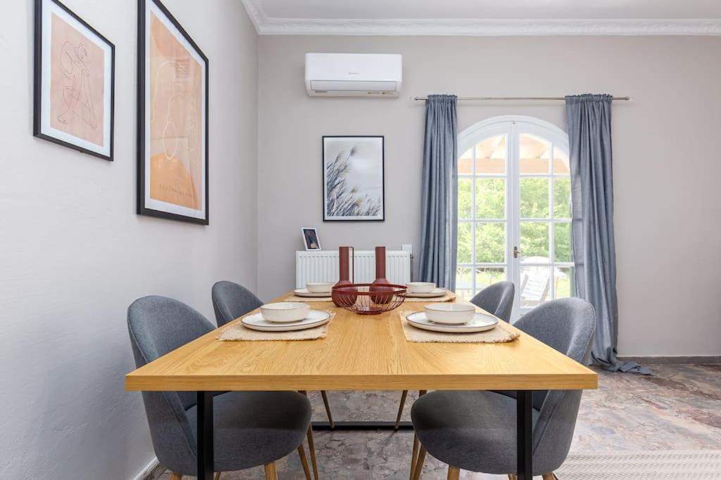 Angelikis House Apartment Kompitsion Ngoại thất bức ảnh