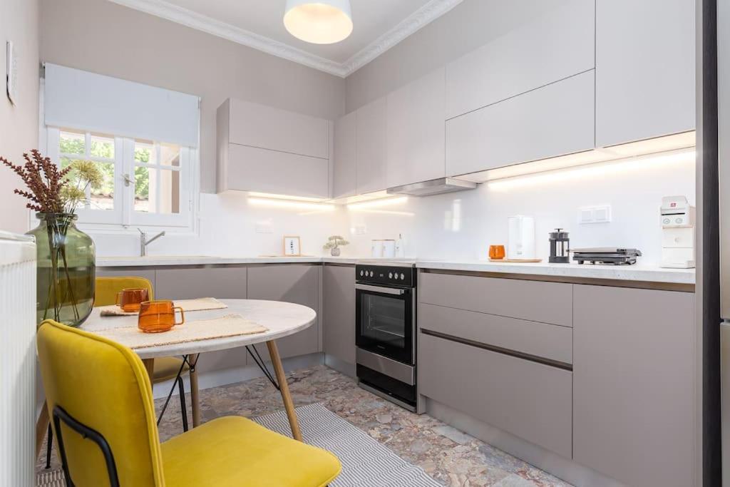 Angelikis House Apartment Kompitsion Ngoại thất bức ảnh